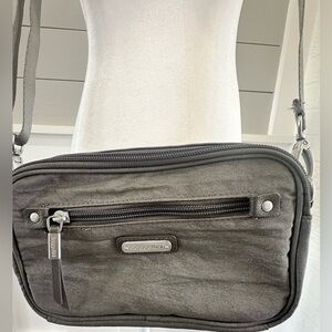 Baggallini Grey‎ Adjustable Crossbody Bag Purse 5”x8”